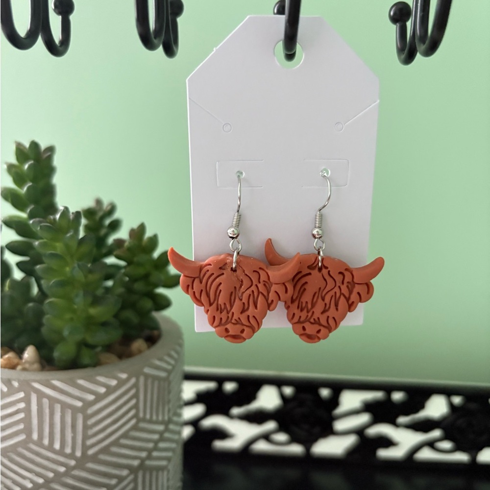 NWT Highland Cow Earrings